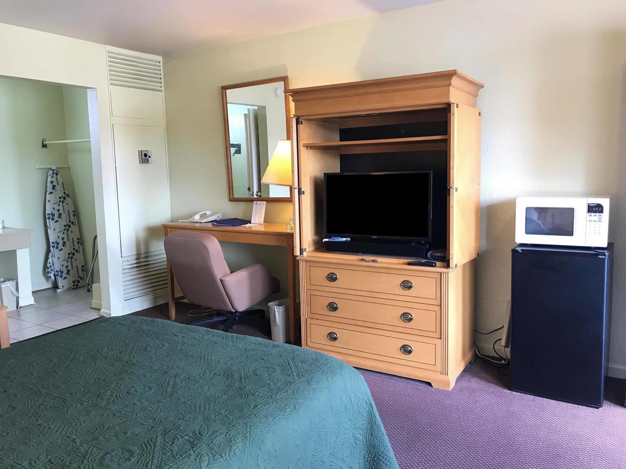 Fairbridge Express - Motel