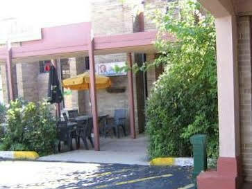 Fairbridge Express - Motel 2*